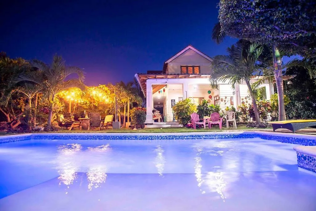 *Villa Lis La Casita Encantada* Villa Sombrero Repubblica Dominicana